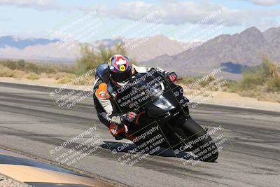 media/Nov-16-2025-Race Pace (Sun) [[8c5fa54630]]/Non Verified Riders (1st 20 Minutes)/3-Turn 3 Inside (11am)/